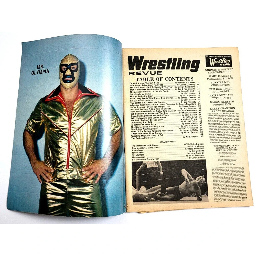 WRESTLING REVUE - JULY 1982 - CAROLINA CONNECTION / JERRY LAWLER / HULK HOGAN‎